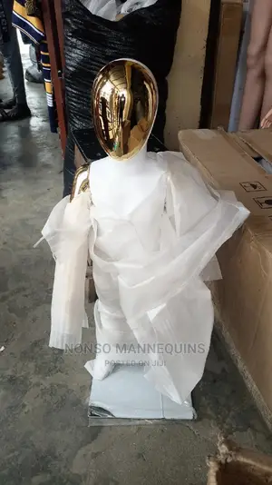 Age 1 to 3 Years Gold and White Unisex Mannequins
