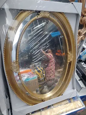 Royal Mirror