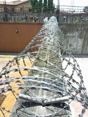 America Concertina; Razor Barb-Wire