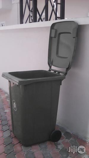 360 Litre Waste Bin With Two Wheels Cover * Free Delivery