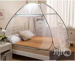 Self Propping Mosquito Net