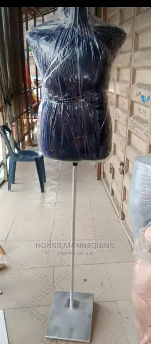Partially Pinnable Male Dressform