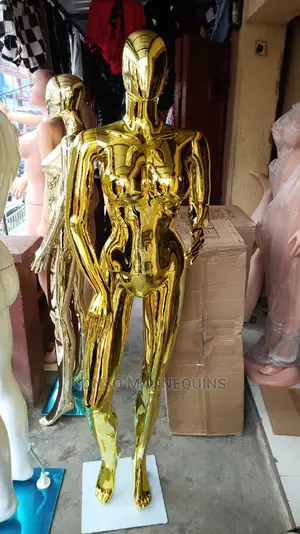 Biggest Breast Gold Chrome Female Size 12 Display Mannequins