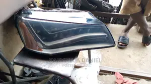 Headlight Audi A8l 2013