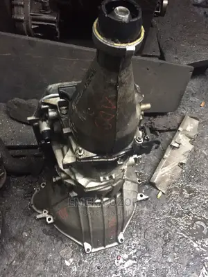 Ford F150 Gearbox 2 Wheel Drive 2 Sensor Tokunbo
