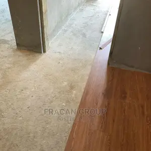Quality Vinyl Water Friendly. Free Installation