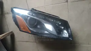 Audi Q5 Headlamp 2010