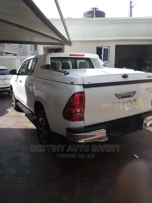 Latest Model Carryboy Booth Cover for Hilux and Tacoma
