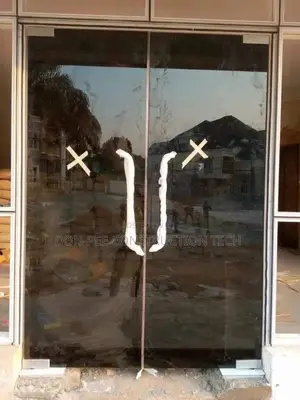 Frameless Front Glass Doors