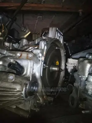 MPV Mazda 2000model Gearbox