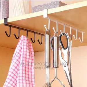 Under Carbinet Hanger Rack