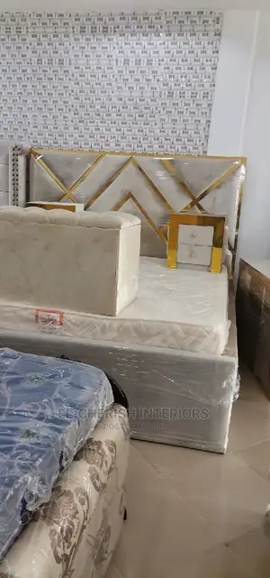Groovey Exotic Bed