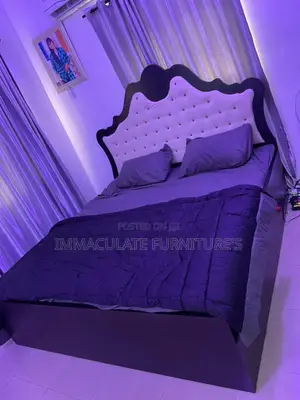 6by6 Royal Bedframe