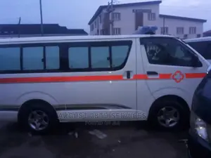 Toyota HiAce 2016