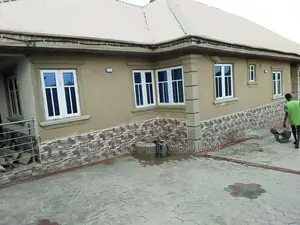 T Shap Casement Windows