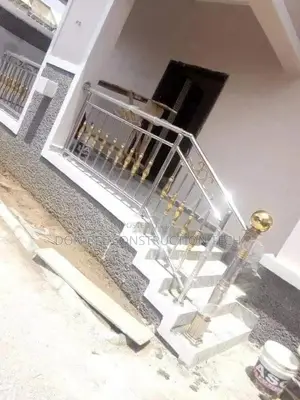 Fine Stainless Handrail