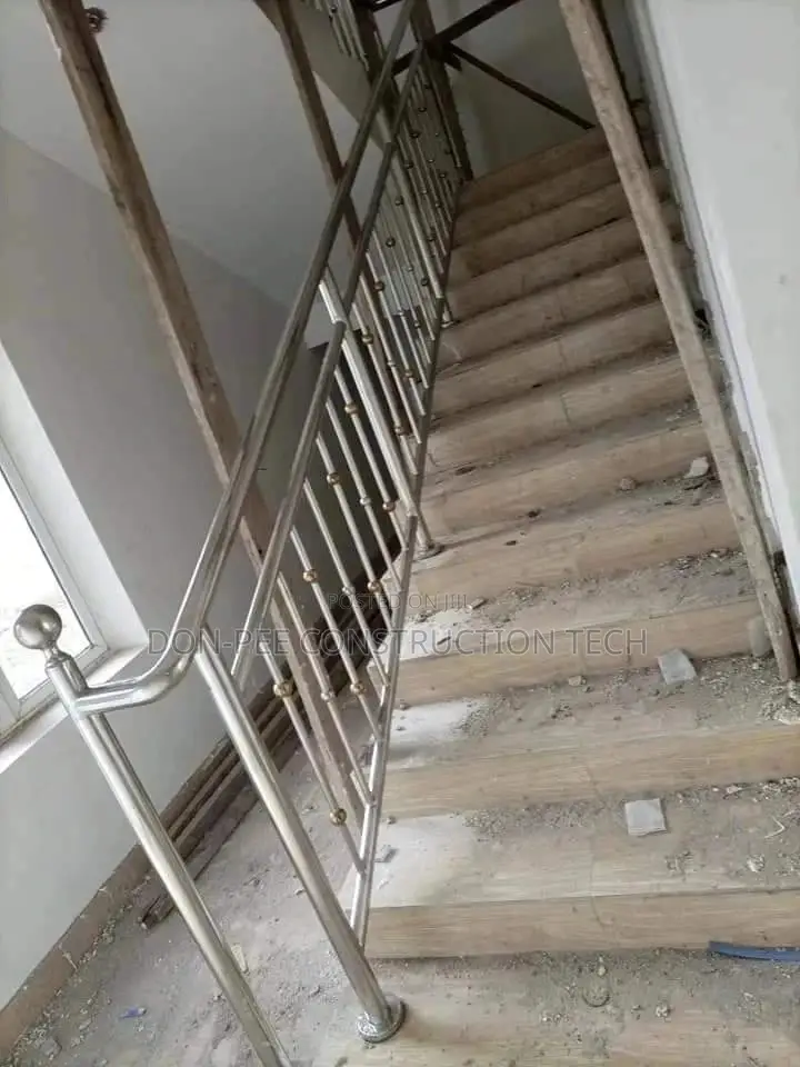 Fine Stainless Handrail