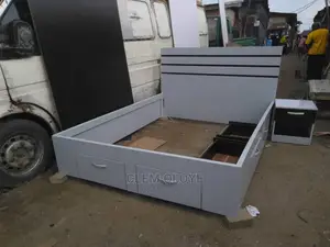 White Bedframe 4by6