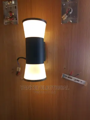 Quality LED Waterproof Up and Down Light