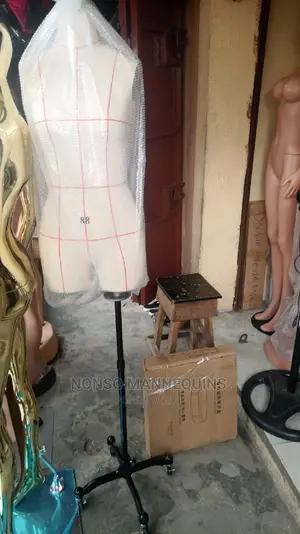 Pinnable Size 10 Body Dressform for Drapping