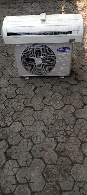 Almost New, Factory-Fitted 1.5hp Samsung Split AC With Gas