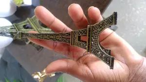 Decorative Figurines Items