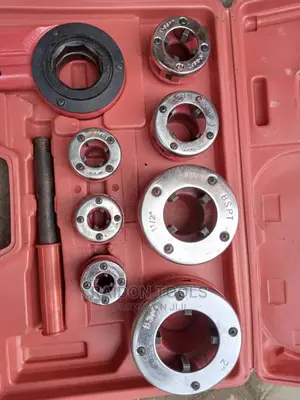 Pipe Threading Machine