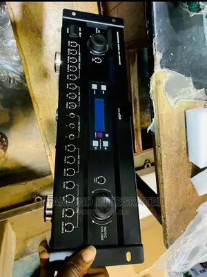 BOSE 3000 Watts Amplifier With Bluetooth