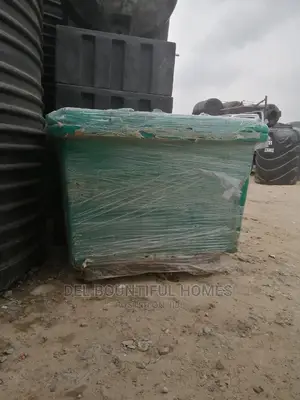 660lits Four Wheel Movable Waste Bin
