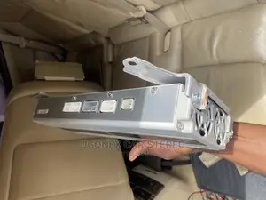2010-12 Lexus Lx 570 Factory Amplifier