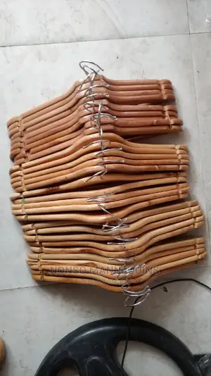 Strong 10 Pieces Wooden Clothes Hangers