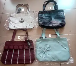2025 Quality Ladies and Women Handbag
