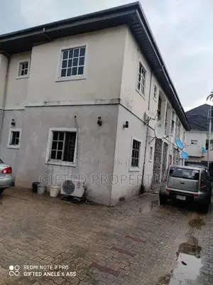 Furnished 2bdrm Block of Flats in Farm Rd, Port-Harcourt for sale
