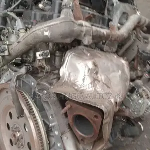 Nissan Pathfinder Engine V6. 4.0
