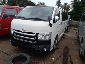 Toyota HiAce 2012 White