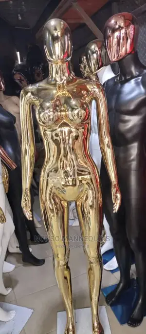 Size 10 Female Gold Chrome Mannequins With Hips