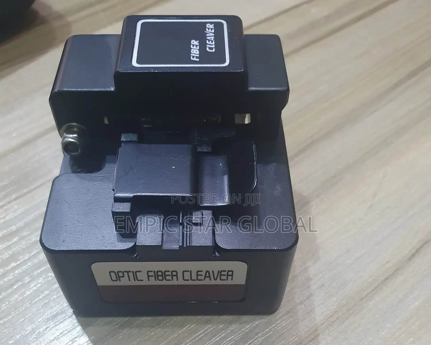 Fiber Optic High Precision Cleaver