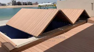 Bi- Fold Rigid Pool Cover