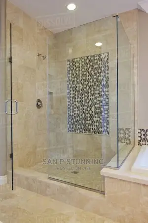 Clear Shower Cubicle