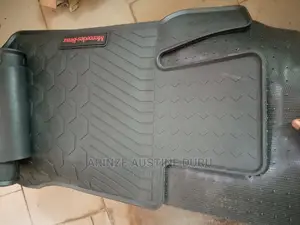 Benz Floot Mat