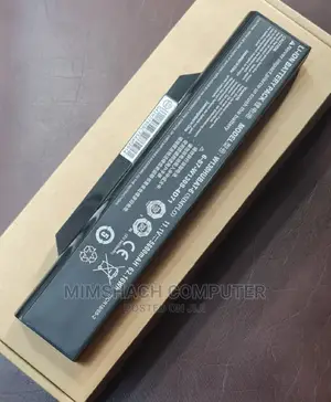 Zinox/Clevo W255CEW Barebones Notebook Battery(W130HUBAT)