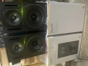 BEHRINGER TRUTH 2031A Professional Studio Monitor