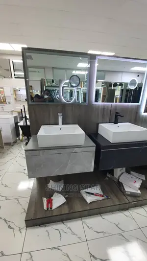 Cabinet Basin With Mirror