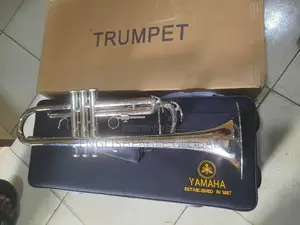 Yamaha Sliver Colour Trumpet