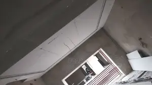 Plasterboard Ceiling/Pop Ceiling/Wall Screeding.