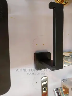 Black Tissue Stand