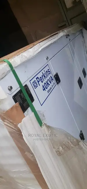 40kva Perkins Diesel Soundproof Generator 100%Coppa.
