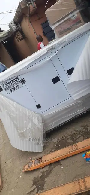 50kva Perkins DIESEL Soundproof Generator 100%Coppa.
