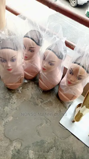 Plastic Mannequins Head for Wigs Display