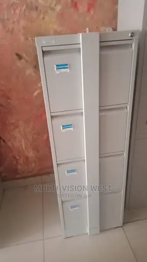 4-Drawer Cabinet With Safety Bar